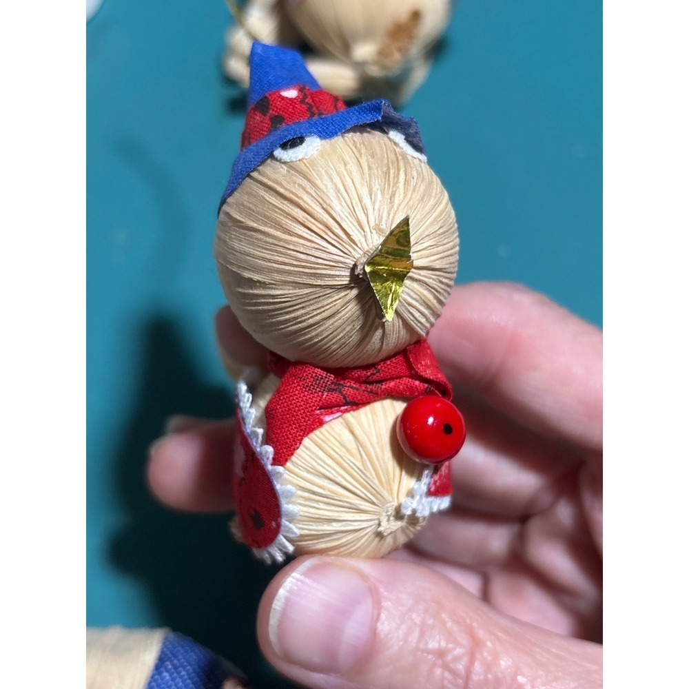 VTG Handmade Straw & Fabric Christmas Ornaments‎ Set Of 4 - Picture 4 of 6